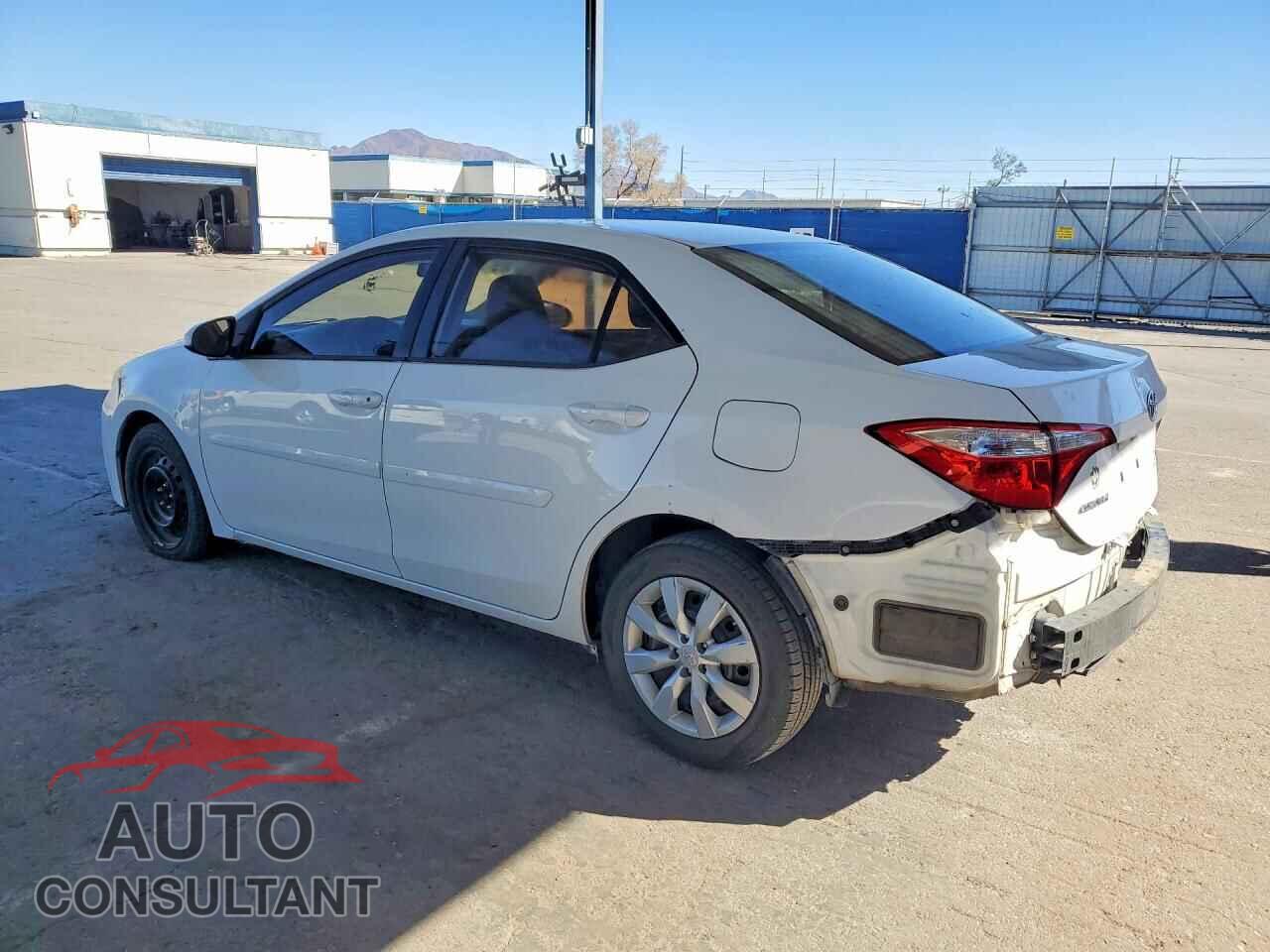 TOYOTA COROLLA 2015 - 5YFBURHE4FP238143