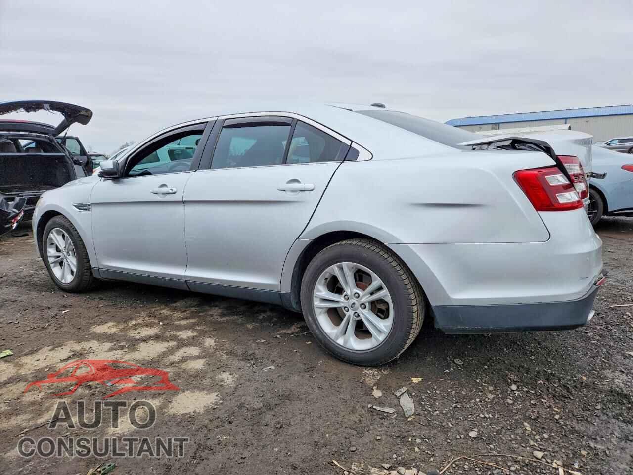 FORD TAURUS 2015 - 1FAHP2E82FG105332