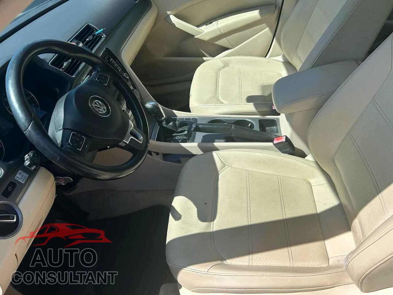 VOLKSWAGEN PASSAT 2014 - 1VWBN7A39EC002991