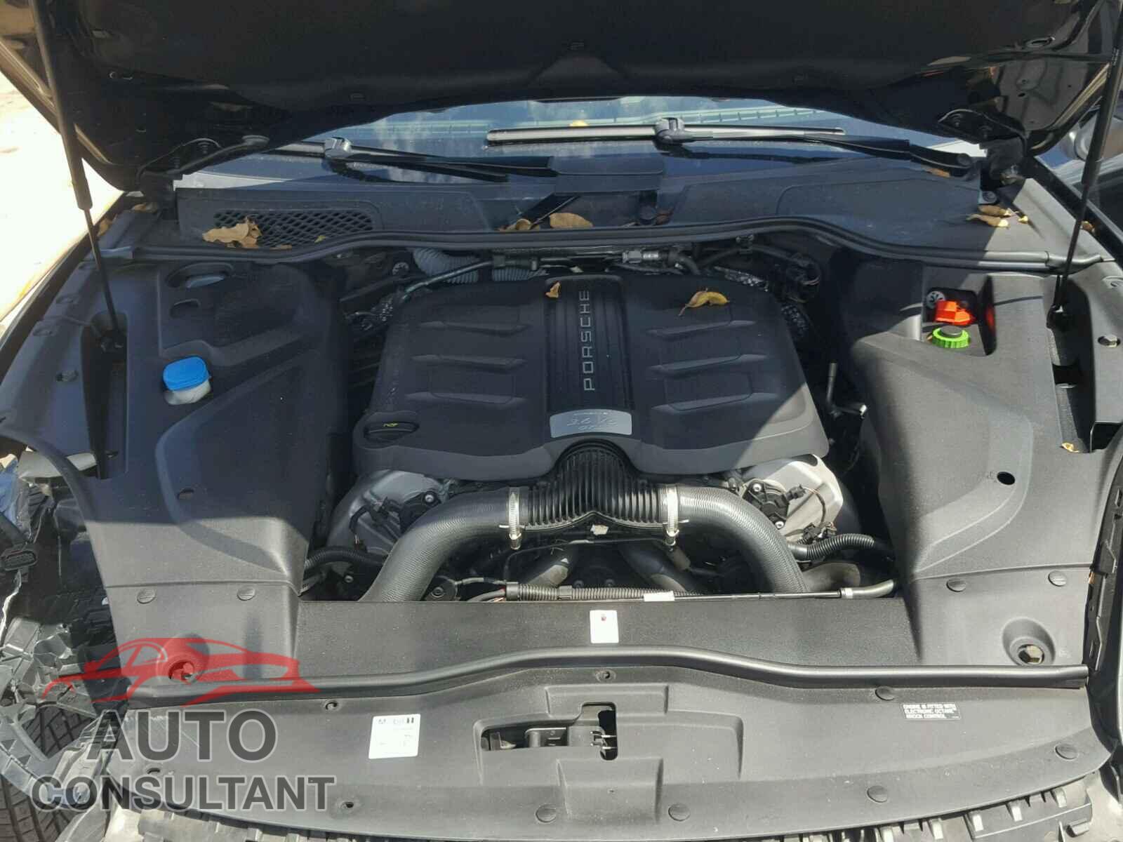 PORSCHE CAYENNE GTS 2016 - WP1AD2A21GLA70425