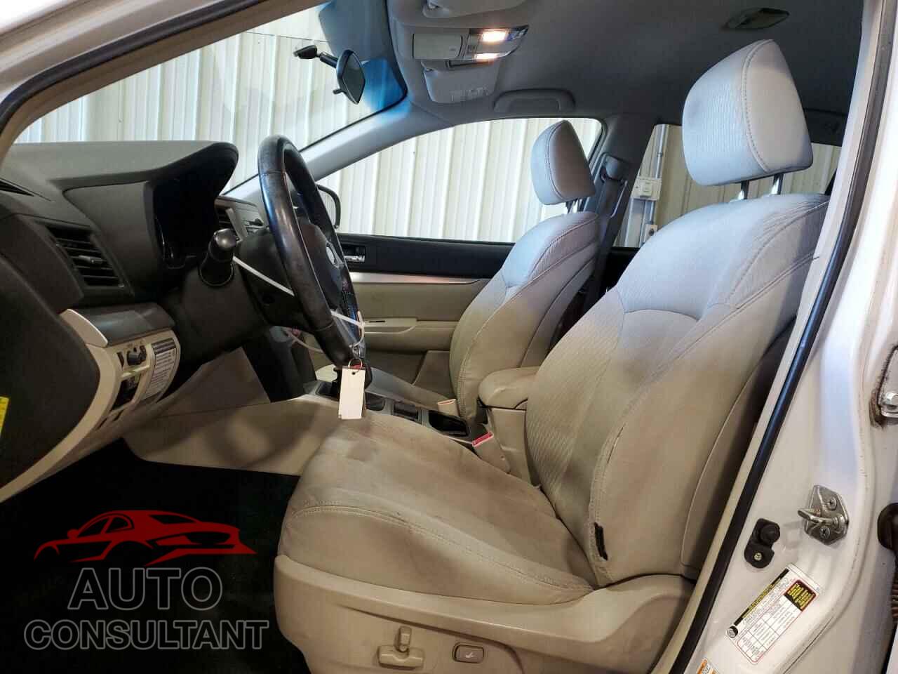SUBARU OUTBACK 2011 - 4S4BRBCC7B1366949