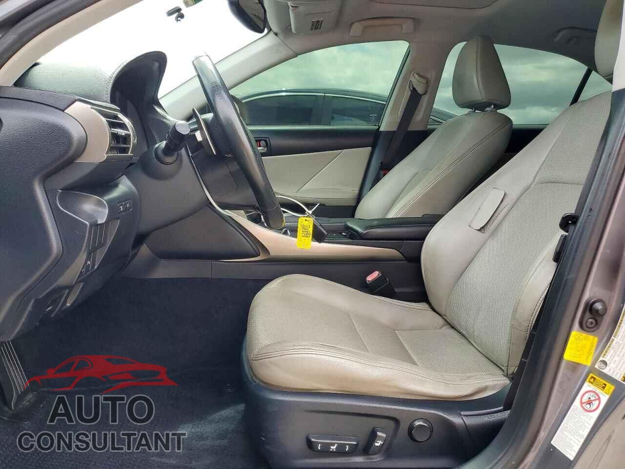 LEXUS IS 2014 - JTHBE1D22E5001736