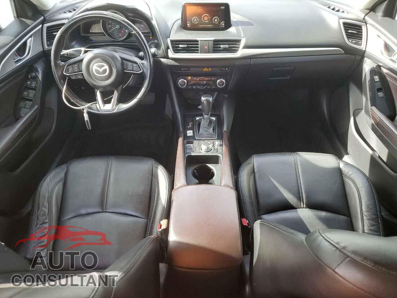 MAZDA 3 2017 - 3MZBN1V75HM115835