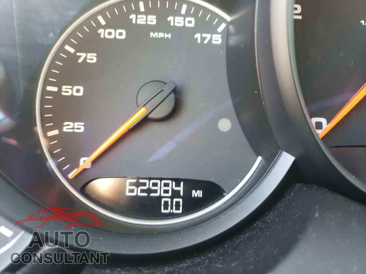 PORSCHE CAYENNE 2017 - WP1AA2A24HKA86361