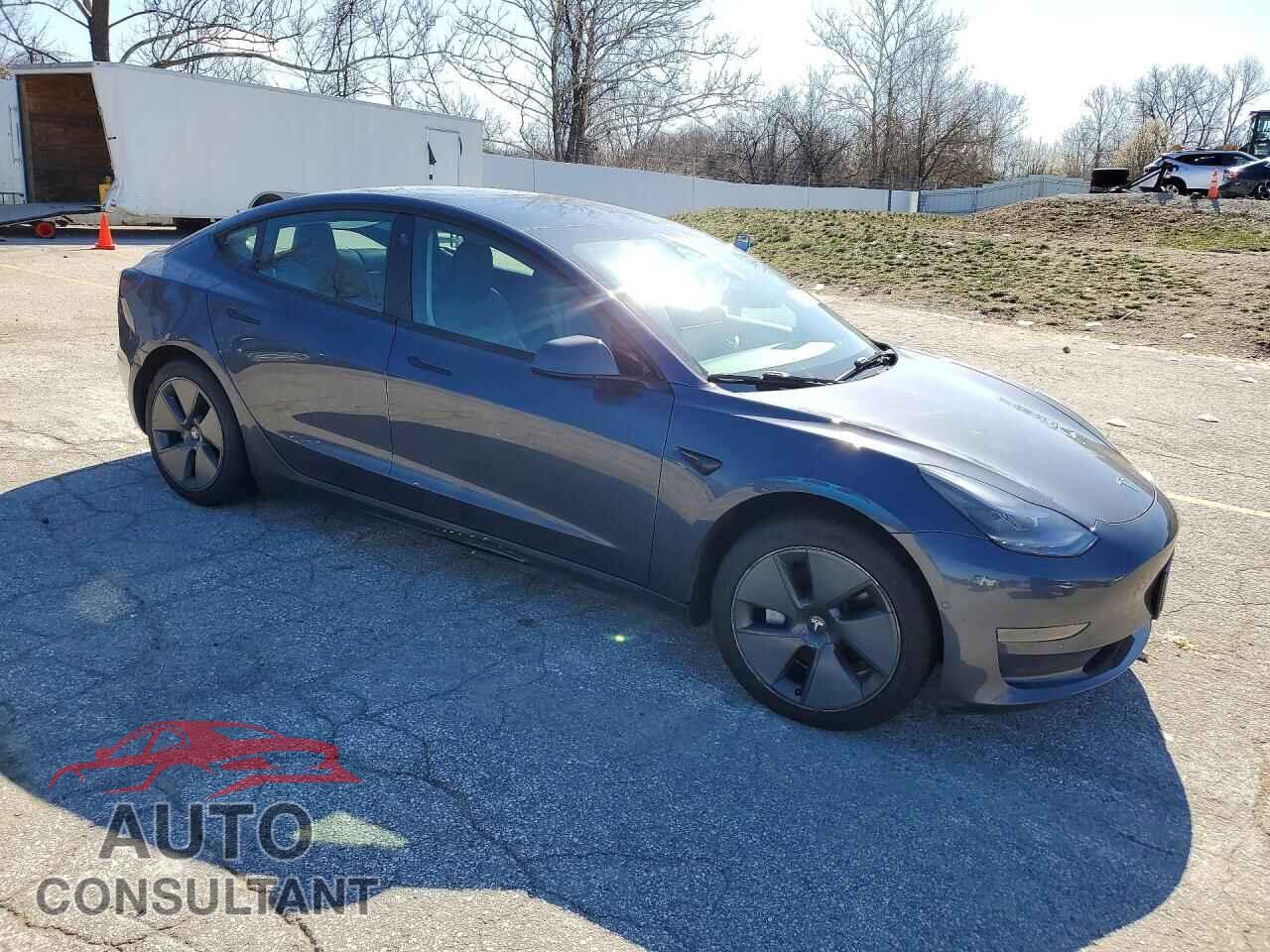 TESLA MODEL 3 2022 - 5YJ3E1EA8NF288431