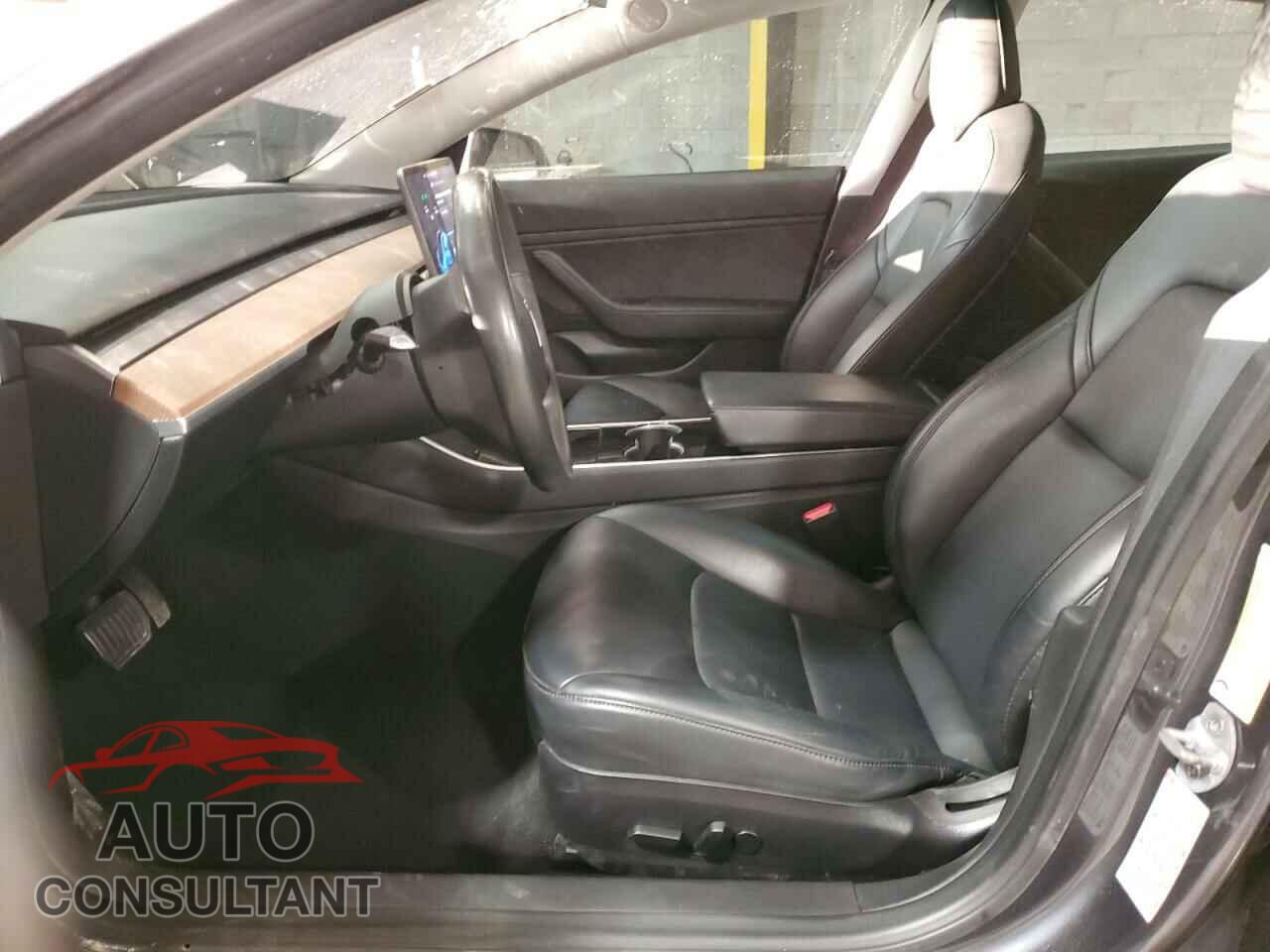 TESLA MODEL 3 2018 - 5YJ3E1EB3JF113992
