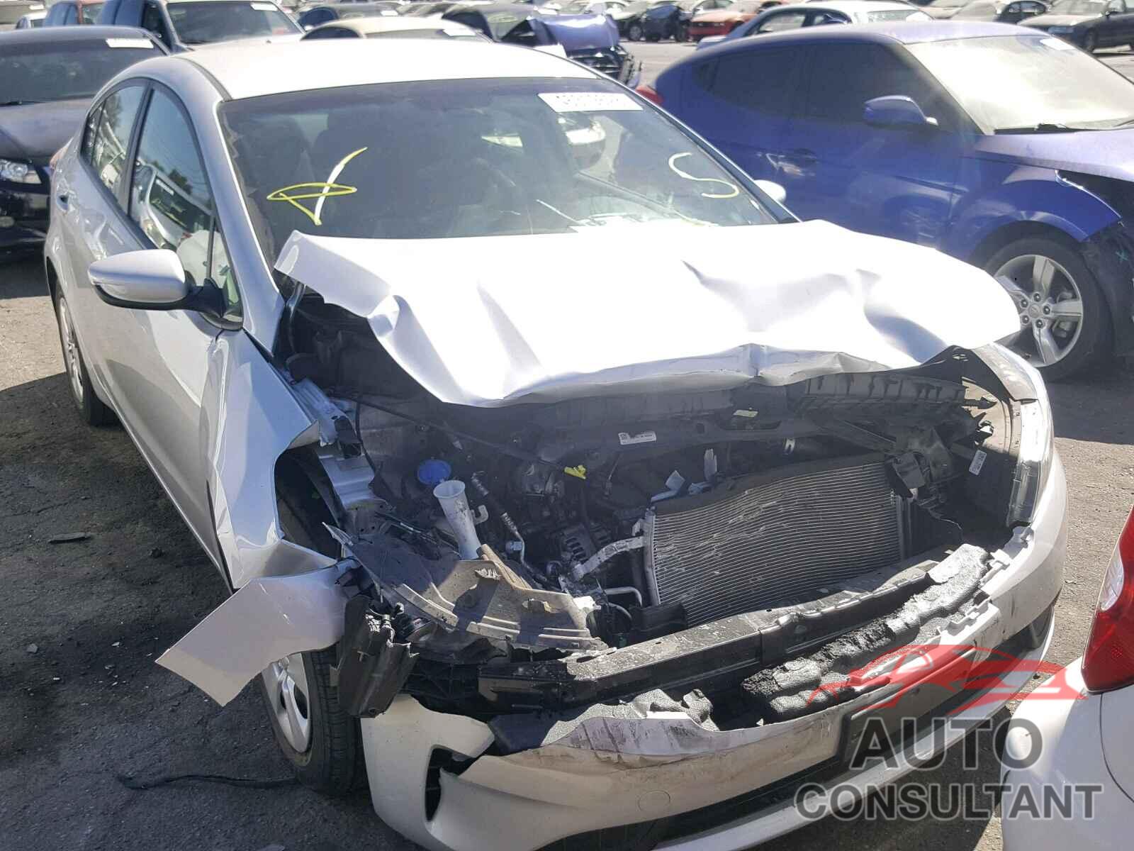 KIA FORTE 2017 - 3KPFK4A77HE022300