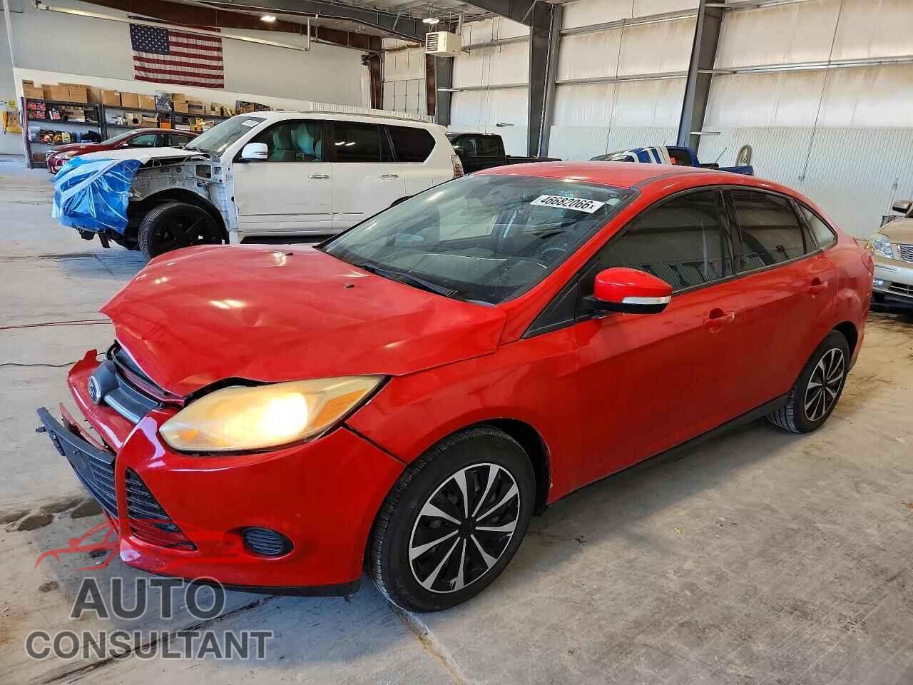 FORD FOCUS 2014 - 1FADP3F24EL370211