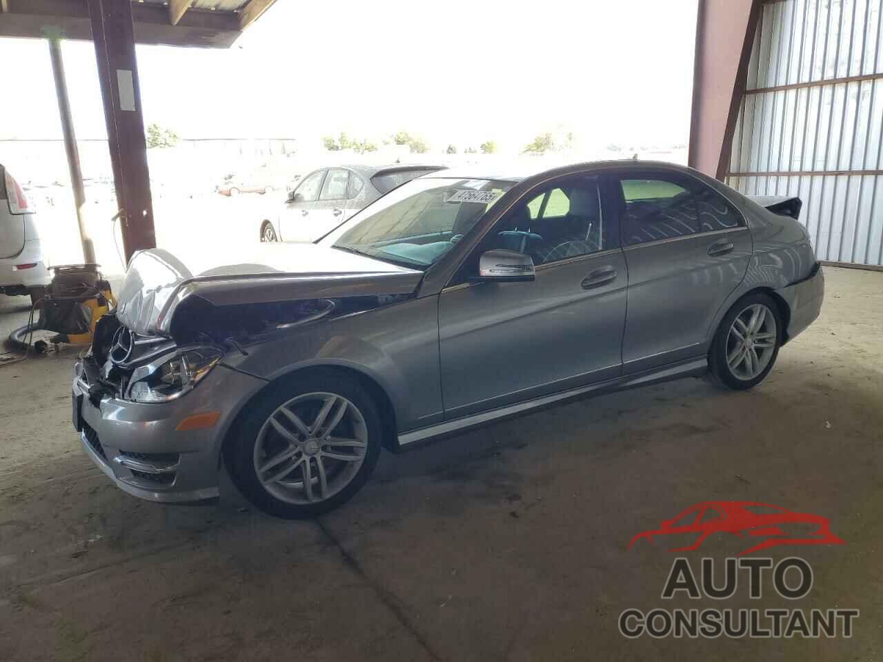 MERCEDES-BENZ C-CLASS 2013 - WDDGF4HB5DA860749