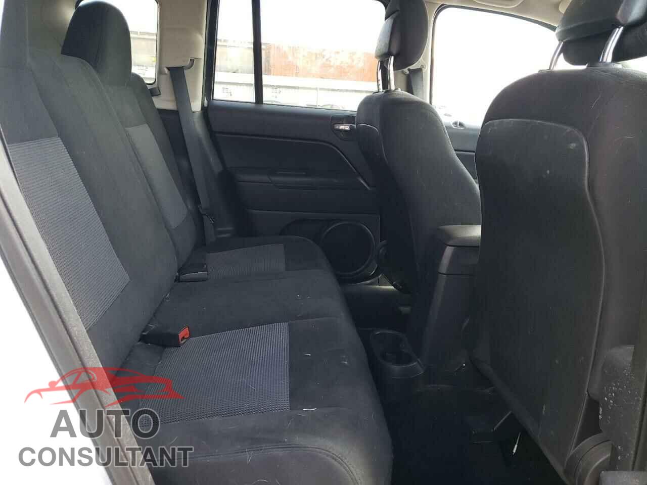 JEEP COMPASS 2015 - 1C4NJDBB8FD240360