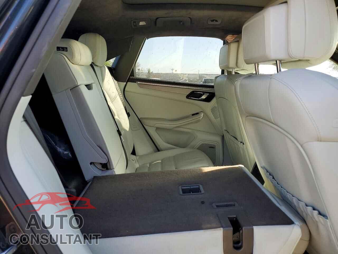 PORSCHE MACAN 2018 - WP1AF2A55JLB70085