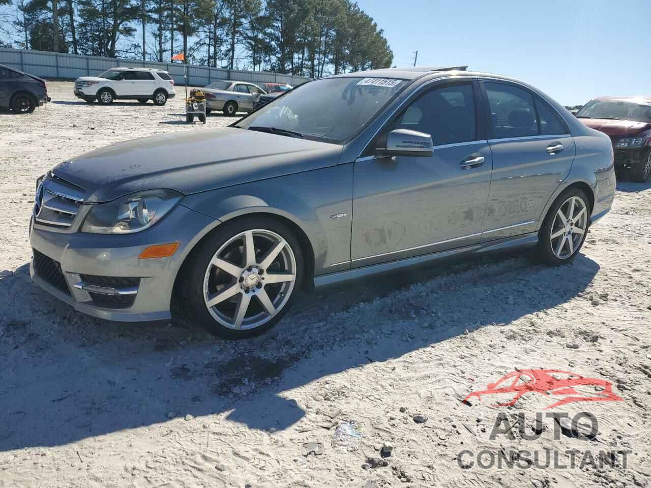 MERCEDES-BENZ C-CLASS 2013 - WDDGF4HB8CR230272