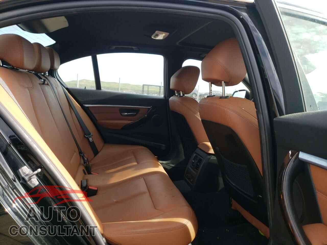 BMW 3 SERIES 2016 - WBA8E3G52GNU01244