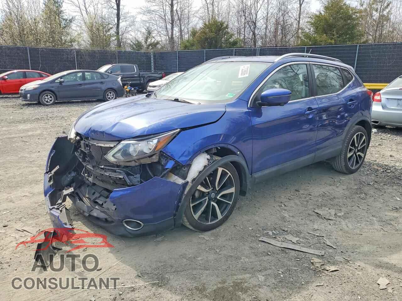NISSAN ROGUE 2018 - JN1BJ1CR8JW263473