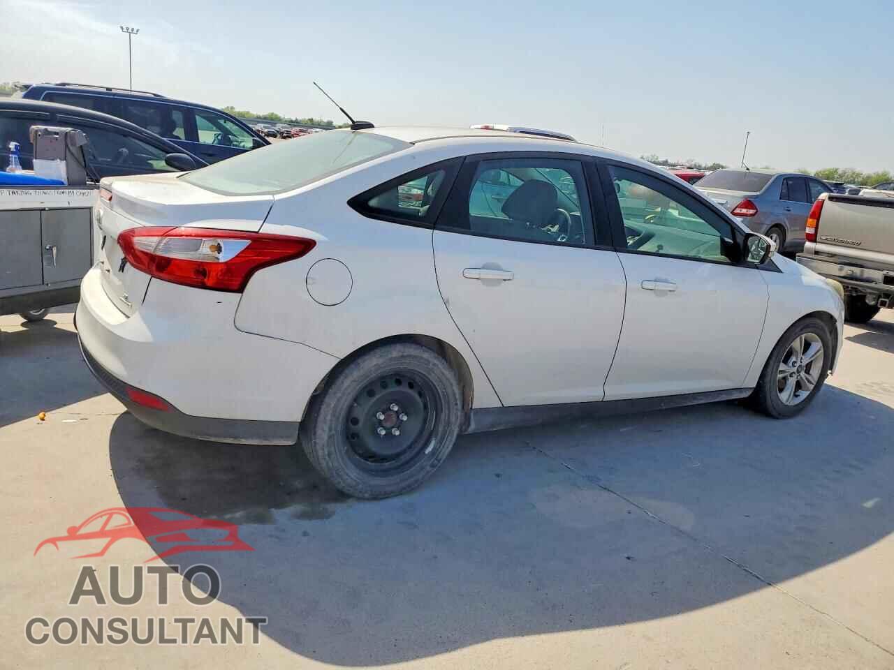 FORD FOCUS 2014 - 1FADP3F23EL406129