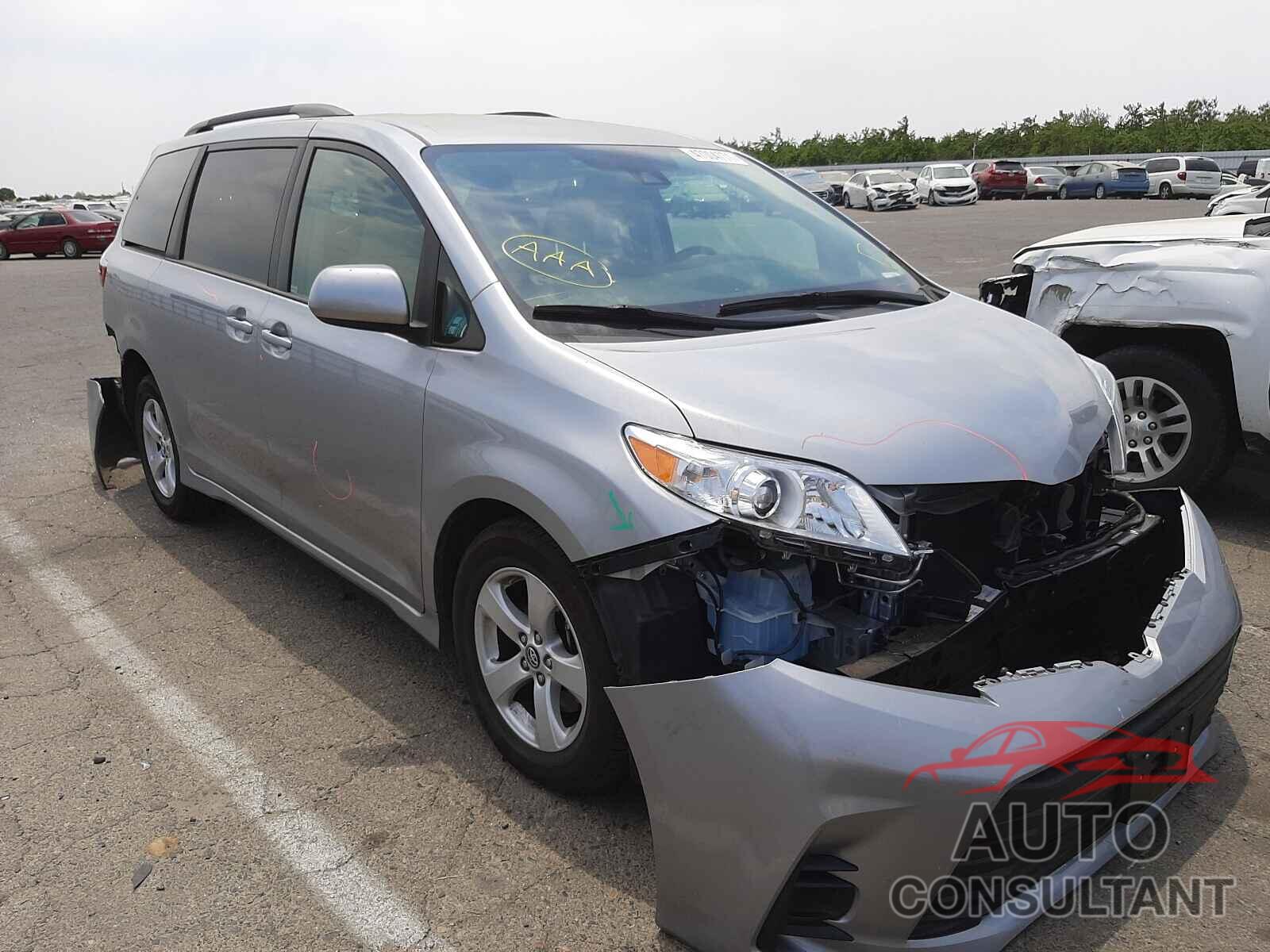 TOYOTA SIENNA 2018 - 5TDKZ3DC3JS939002