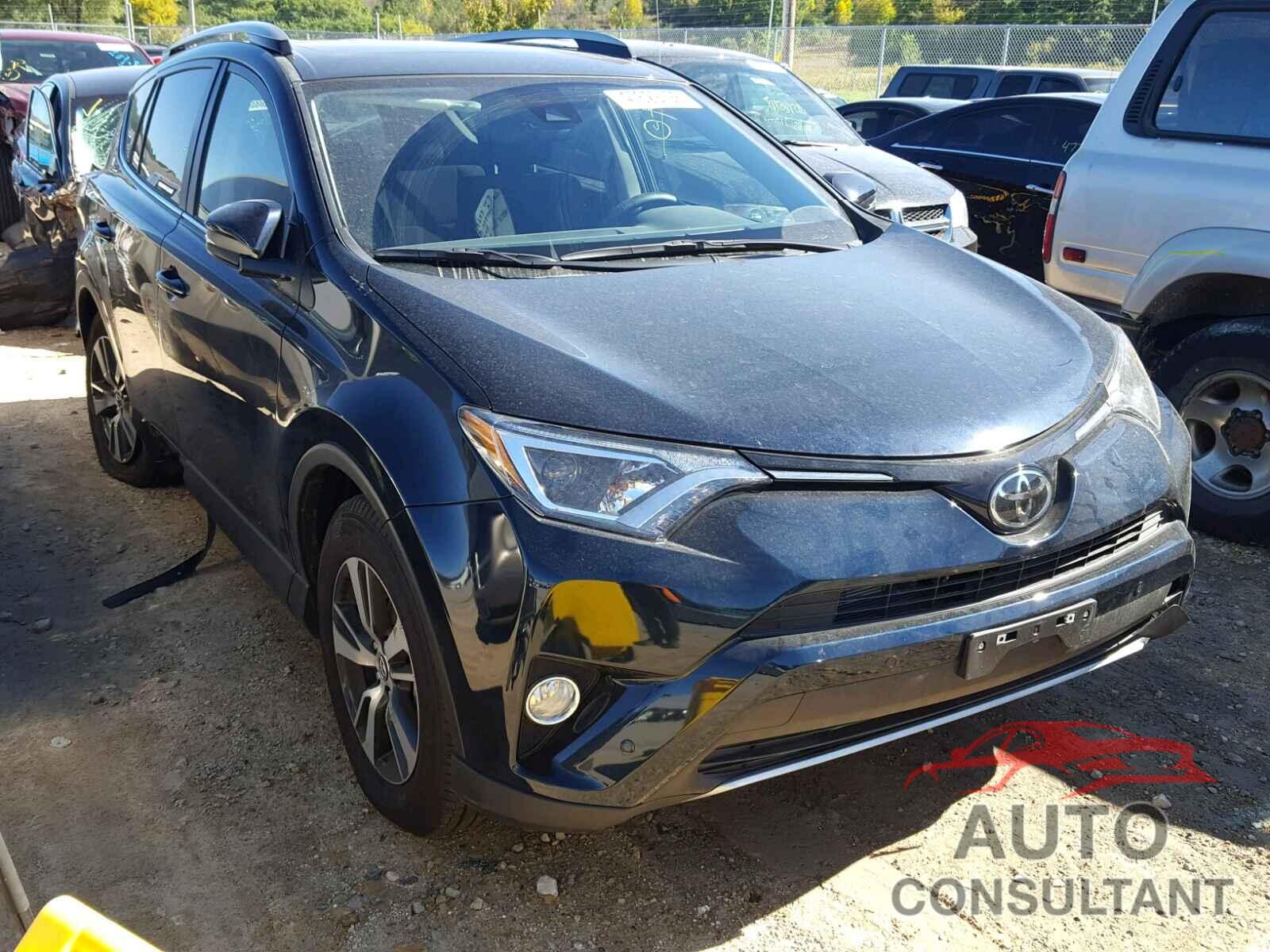 TOYOTA RAV4 XLE 2018 - JTMRFREV0JJ740108