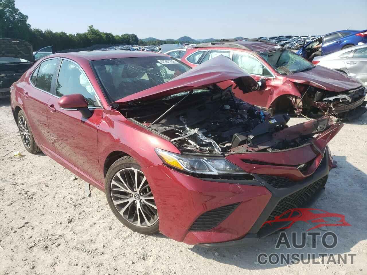 TOYOTA CAMRY 2018 - 4T1B11HK7JU513575