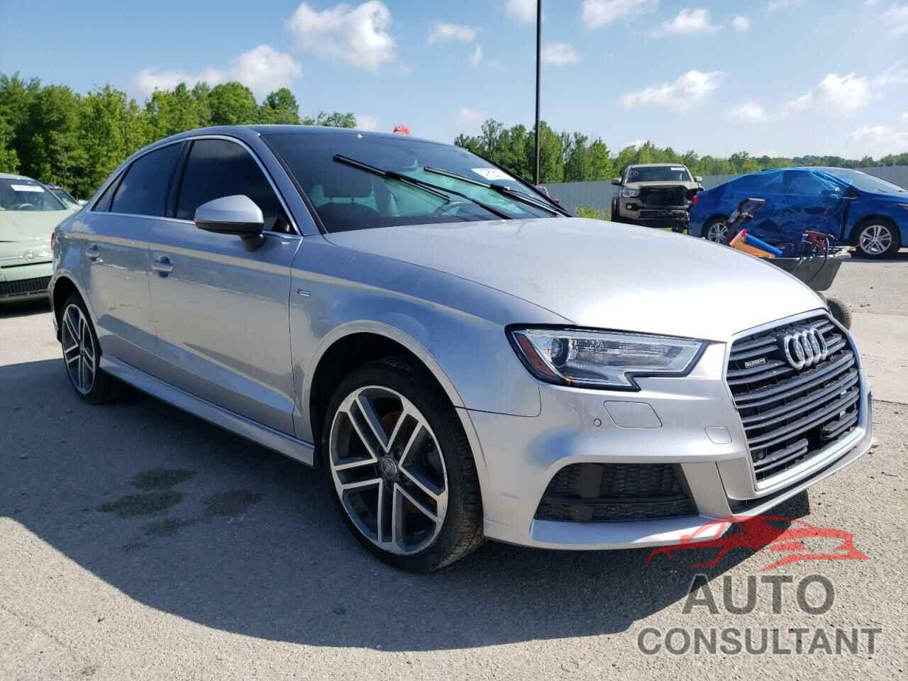 AUDI A3 2018 - WAUJ8GFF4J1067789