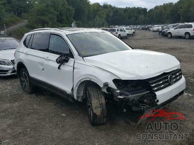 VOLKSWAGEN TIGUAN SE 2018 - 3VV2B7AXXJM092726