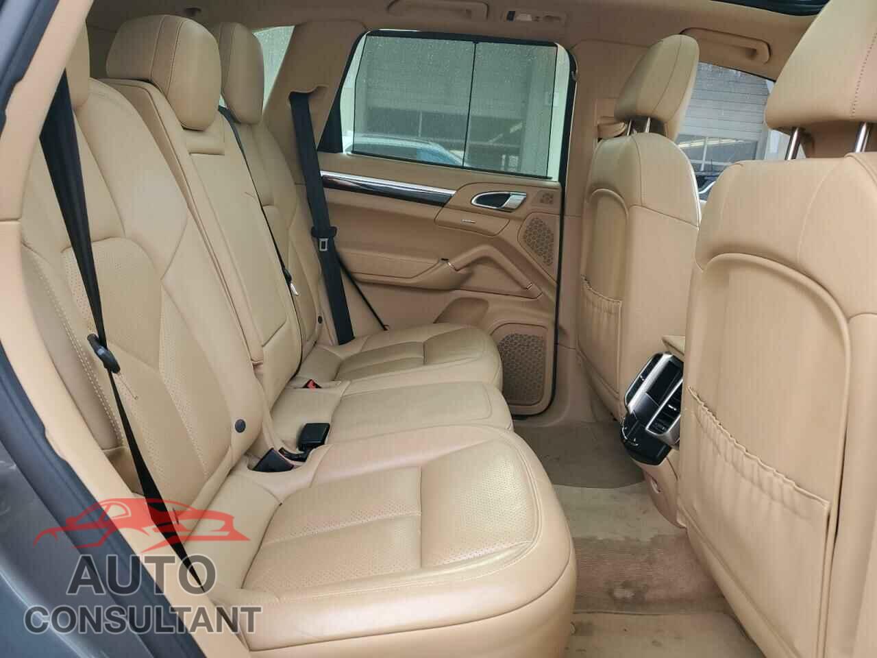 PORSCHE CAYENNE 2015 - WP1AE2A2XFLA52355