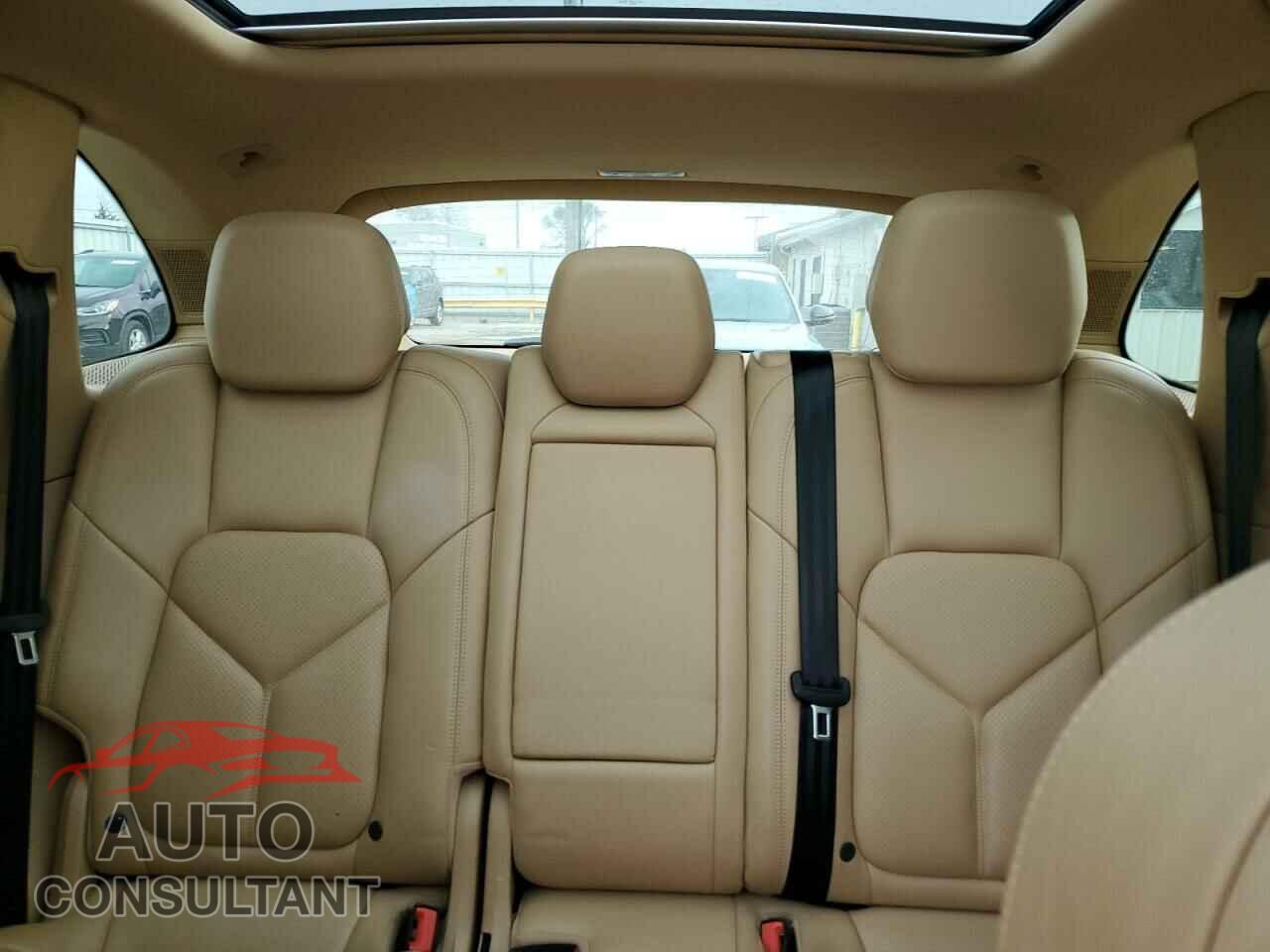 PORSCHE CAYENNE 2015 - WP1AE2A2XFLA52355