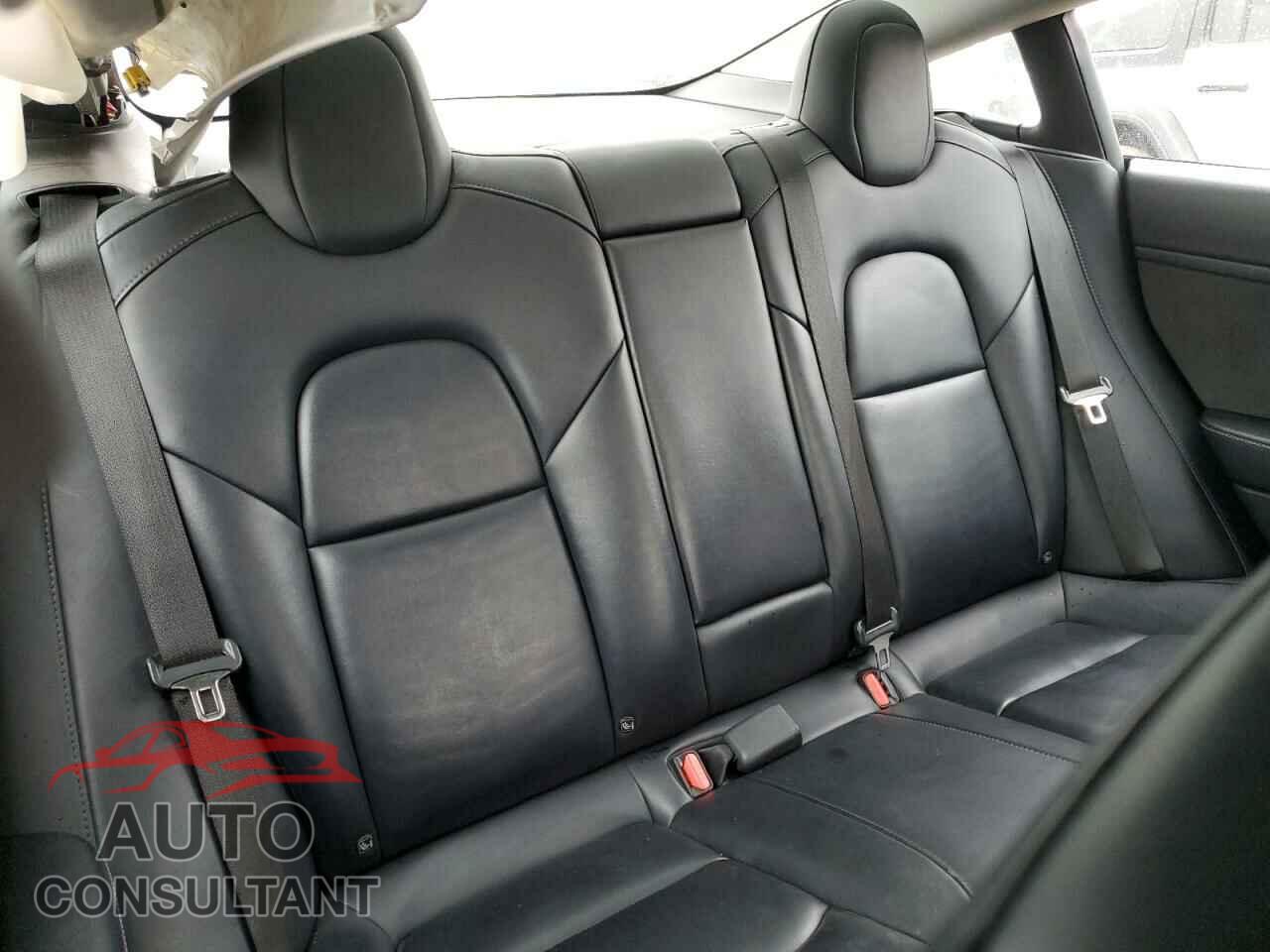 TESLA MODEL 3 2022 - 5YJ3E1EA4NF369507