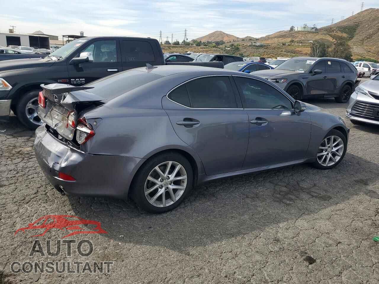 LEXUS IS 2012 - JTHBF5C25C5175903