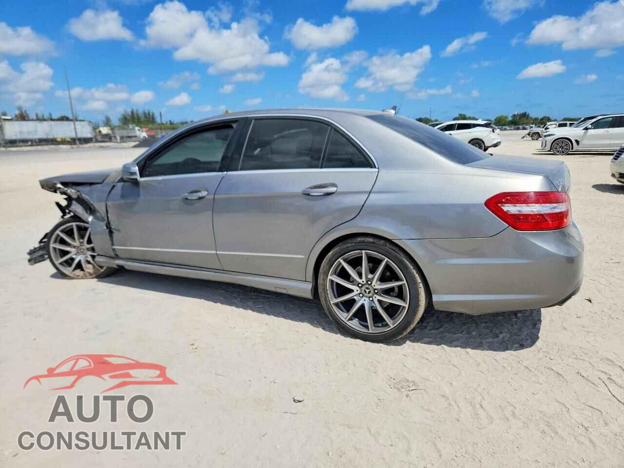 MERCEDES-BENZ E-CLASS 2010 - WDDHF5GB6AA045662