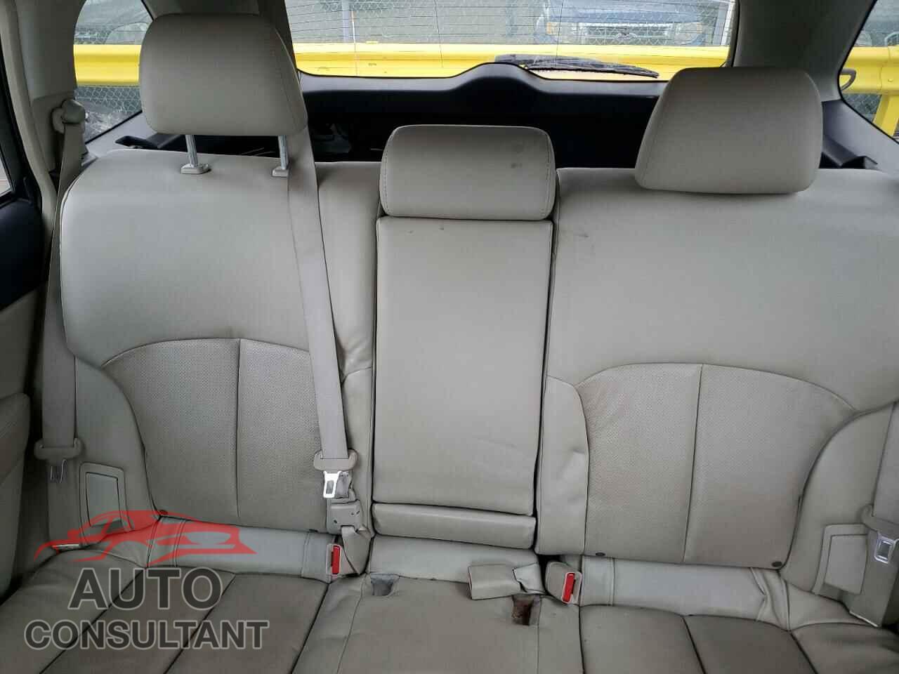 SUBARU OUTBACK 2011 - 4S4BRBLC4B3372132