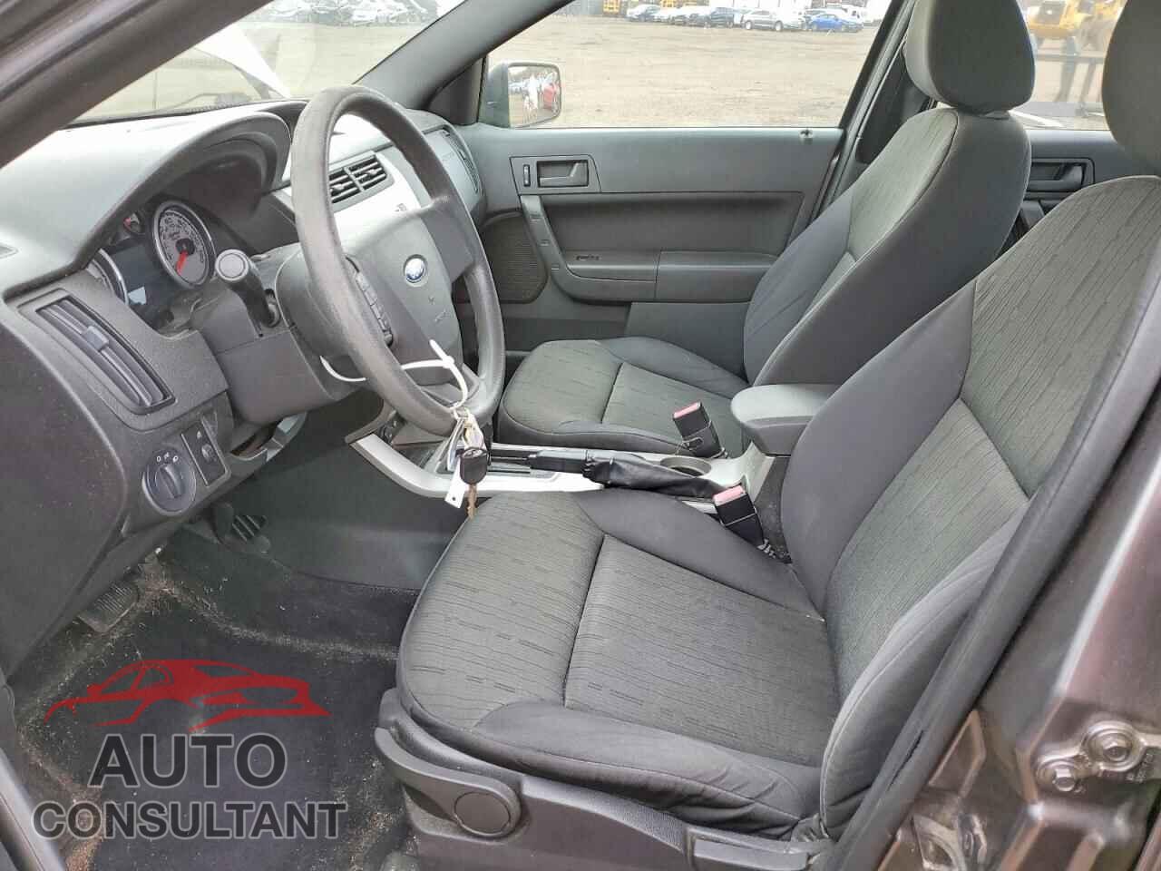FORD FOCUS 2011 - 1FAHP3FN0BW100401
