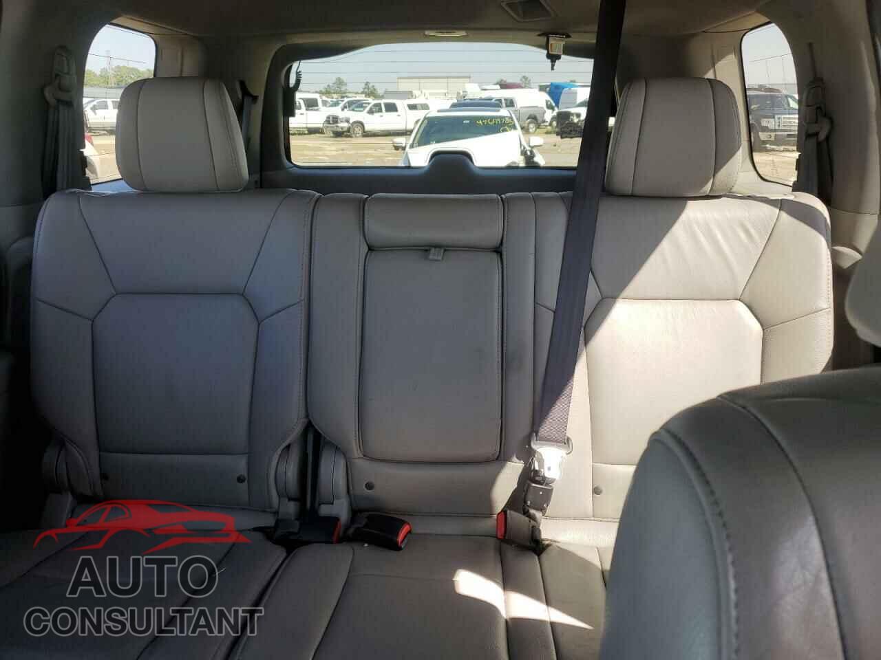 HONDA PILOT 2012 - 5FNYF3H7XCB036126