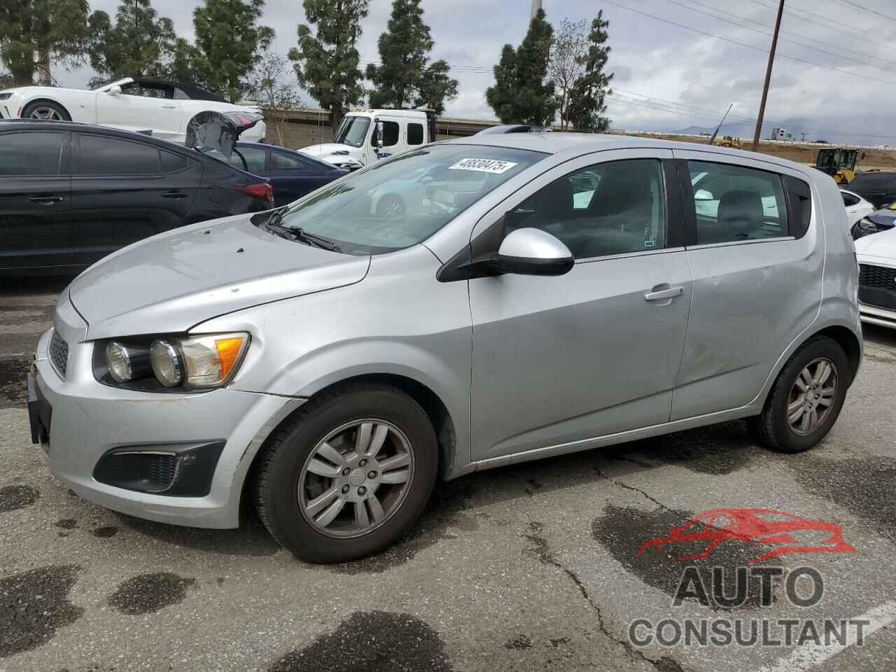 CHEVROLET SONIC 2013 - 1G1JC6SH2D4101503