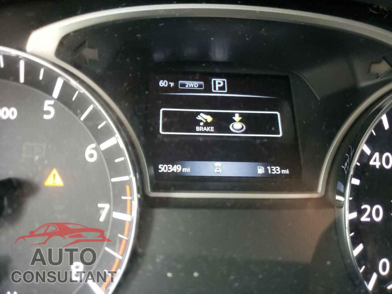 NISSAN PATHFINDER 2020 - 5N1DR2CM5LC605647