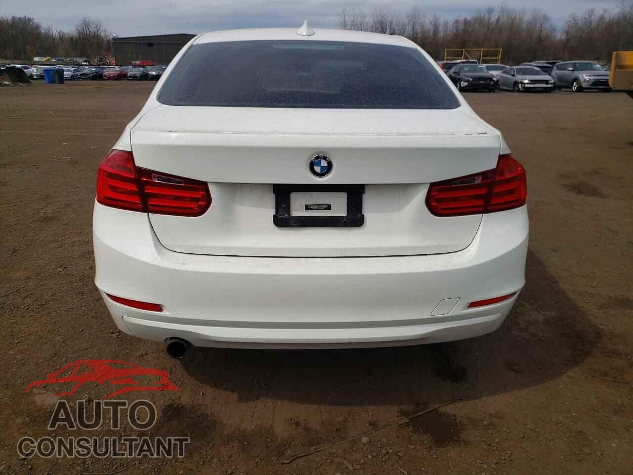 BMW 3 SERIES 2014 - WBA3C3C52EF986839