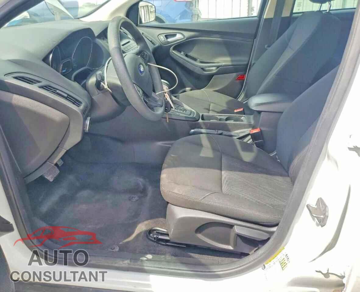 FORD FOCUS 2016 - 1FADP3F29GL381403