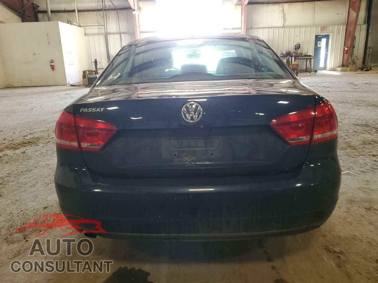 VOLKSWAGEN PASSAT 2012 - 1VWAP7A32CC020820