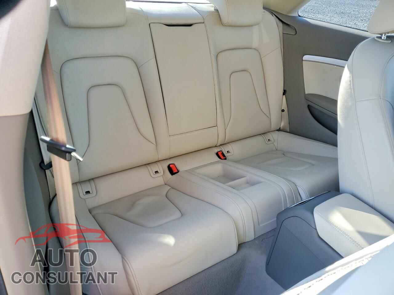 AUDI A5 2012 - WAUCFAFR9CA005183