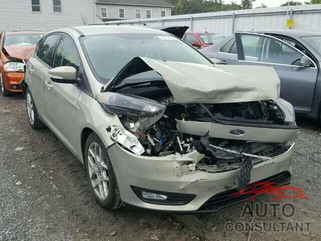 FORD FOCUS 2015 - 1FADP3K26FL271235