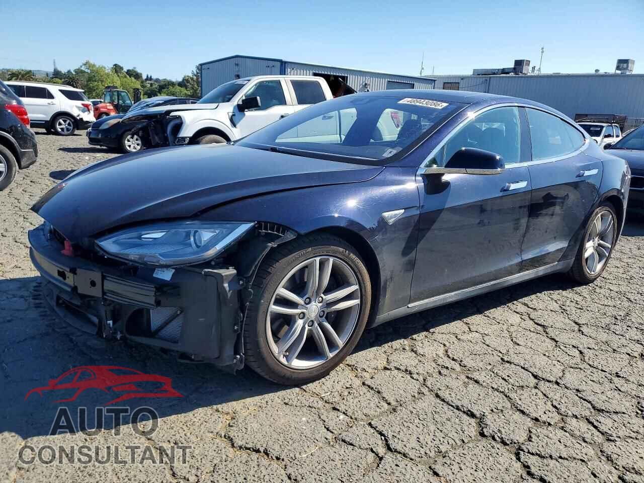 TESLA MODEL S 2015 - 5YJSA1H24FF092516