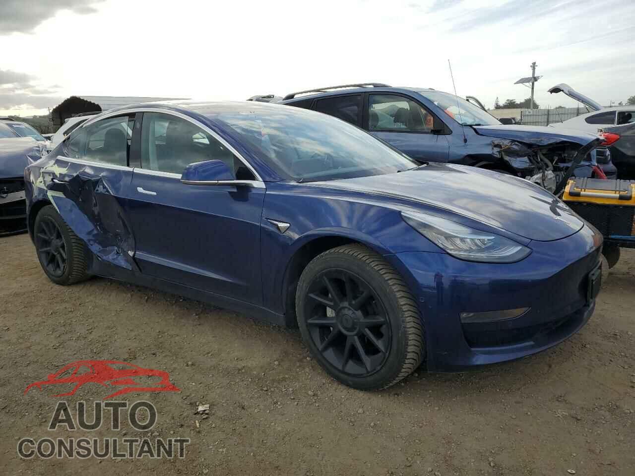 TESLA MODEL 3 2018 - 5YJ3E1EA6JF041239