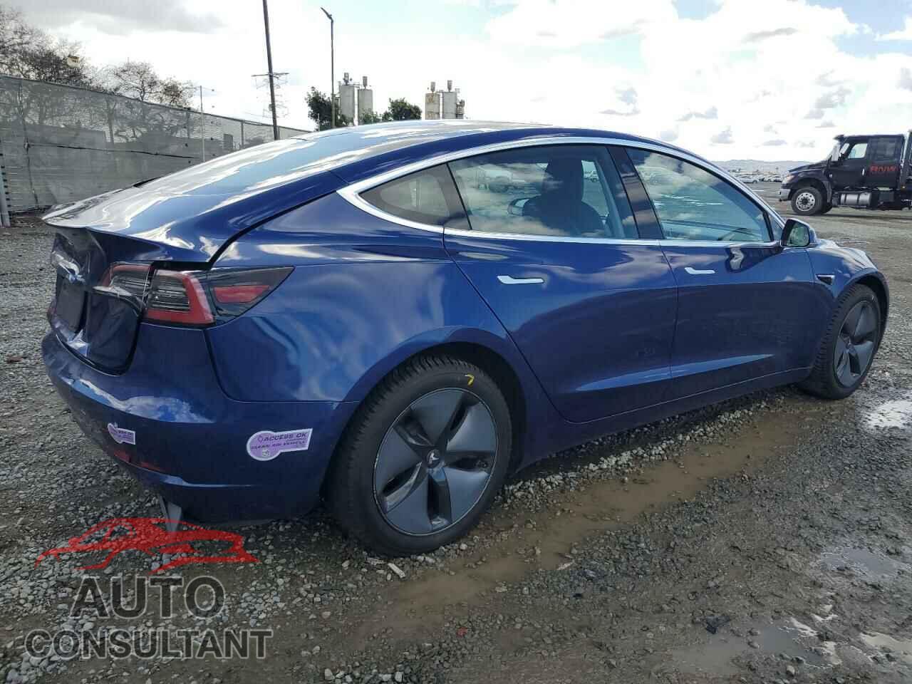 TESLA MODEL 3 2019 - 5YJ3E1EA8KF299456