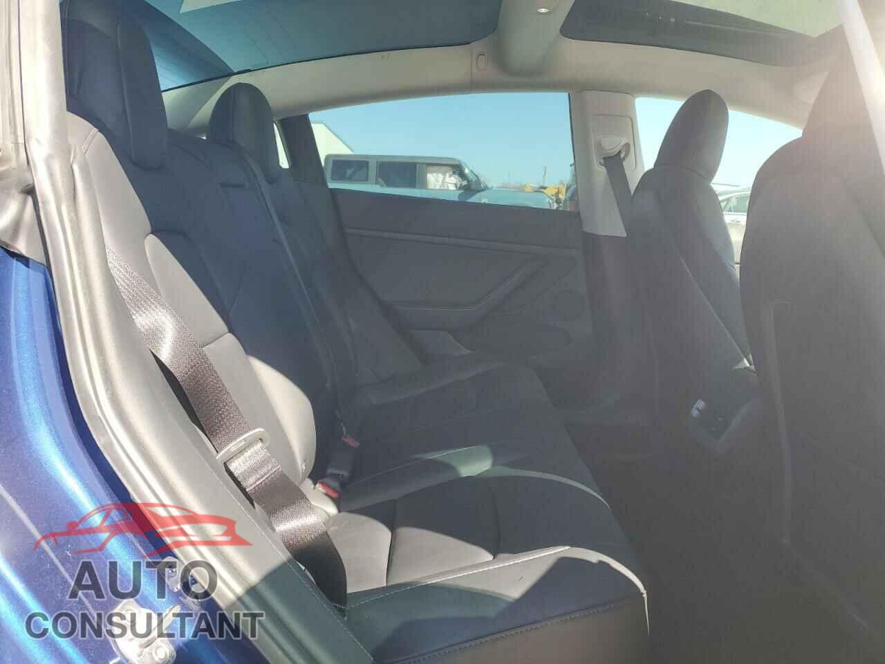 TESLA MODEL 3 2022 - 5YJ3E1EA8NF322335