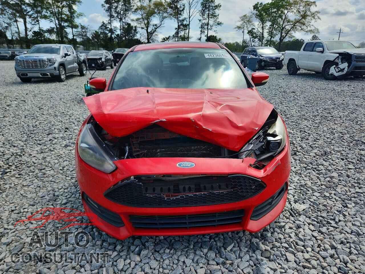 FORD FOCUS 2017 - 1FADP3L93HL294034