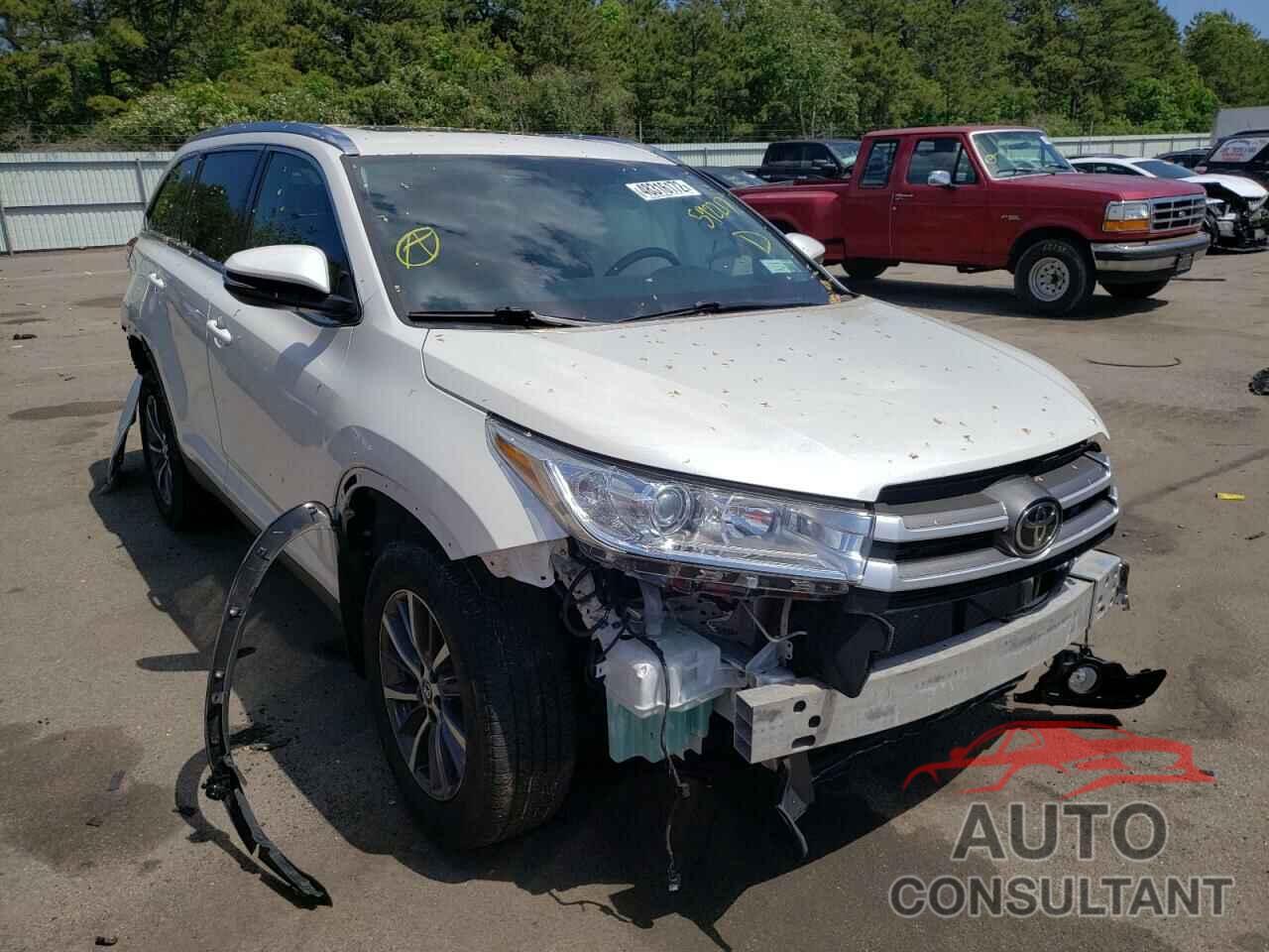 TOYOTA HIGHLANDER 2019 - 5TDJZRFH7KS592217