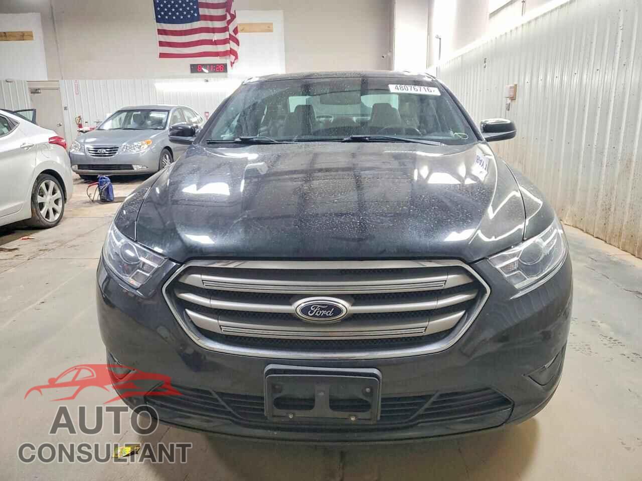 FORD TAURUS 2015 - 1FAHP2E82FG179494