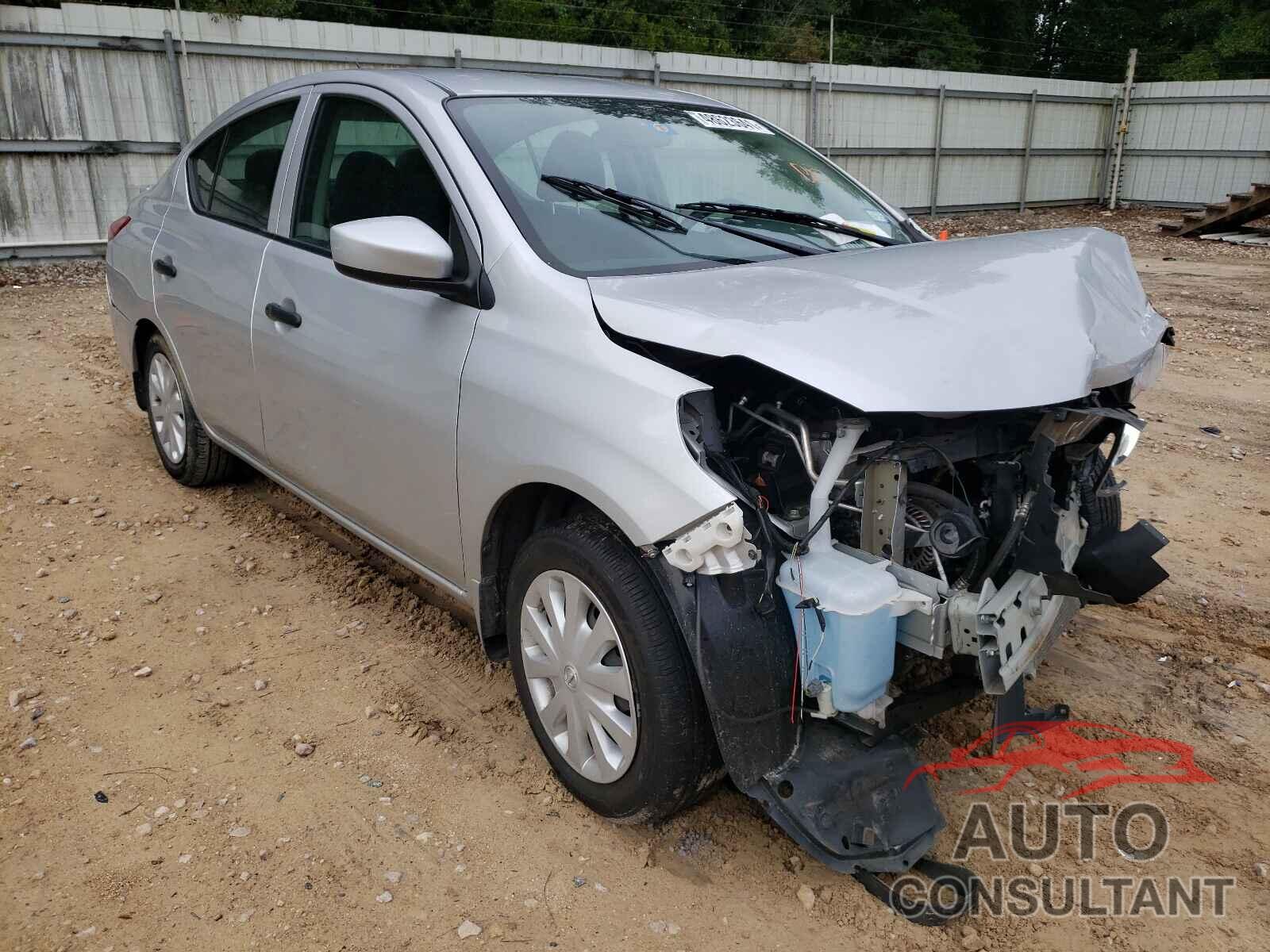 NISSAN VERSA 2018 - 3N1CN7AP4JL888360
