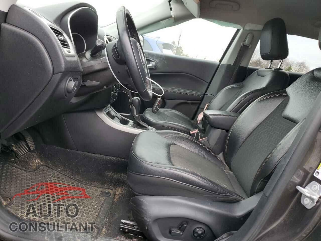 JEEP COMPASS 2018 - 3C4NJDBB5JT393183