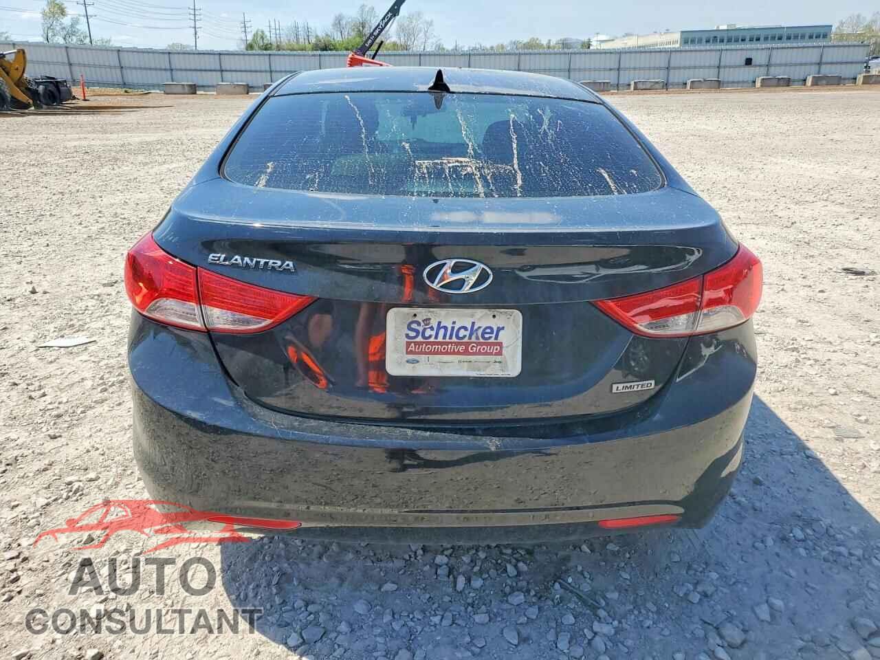 HYUNDAI ELANTRA 2013 - 5NPDH4AE9DH405665