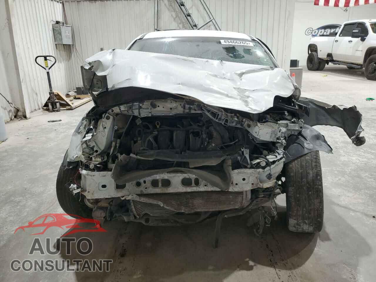 FORD FOCUS 2013 - 1FADP3F28DL334178